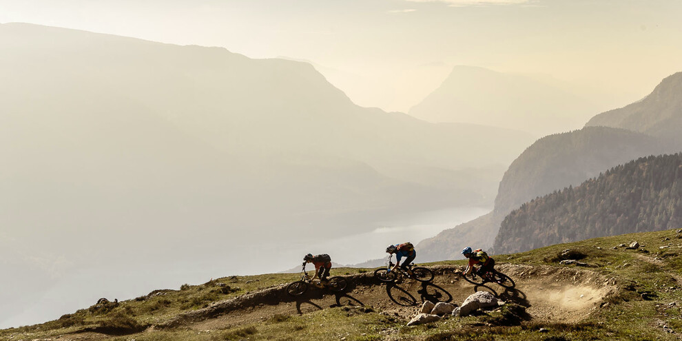 Experience the thrill of the descent!