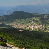 view of Ronzo and Garda from Monte Biaena | © Garda Trentino