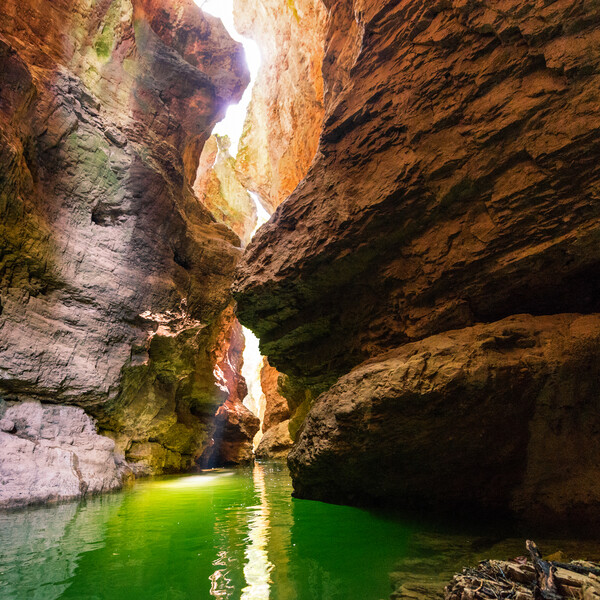 Santa Giustina See - Der große Staudamm im Tal der Canyons