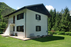 Casa Piva con tanto verde intorno