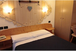 camera singola vista bosco