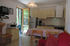 App Pippi 4/A - soggiorno con angolo cottura