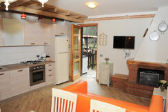 Soggiorno con vista sul giardino