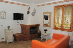 Zona caminetto e tv satellitare