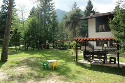 Casa Pippi con l' ampio giardino