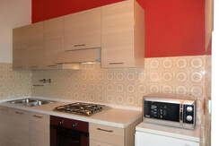 Ambra B: angolo cottura attrezzato