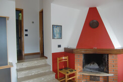 Particolare del caminetto