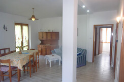 L' ampio soggiorno dell' appartamento Piva 1