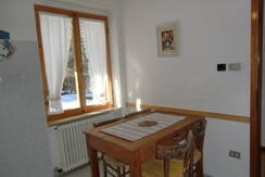 App Piva 1: tavolo colazione in cucina