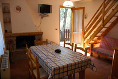 Apartment Pippi 6/A: kamin in livingroom