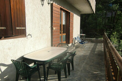 Terrazza esterna attrezzata