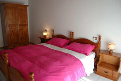 DOUBLE ROOM