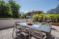 Esterno Giallo Limone 2