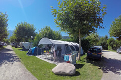 Famiglia-in-tenda-al-Camping-Mario PB