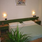  Photo of CAMERA DOPPIA