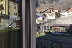 3F9BA767-FE13-4B1B-8AC6-009044FEC31D