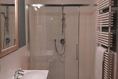 83dcab74-eb52-4d53-aae1-13b53f8516f8