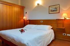 Bilocale letto matrimoniale