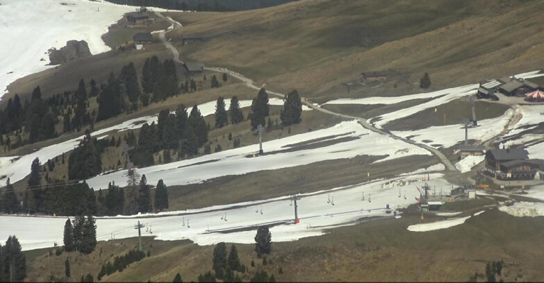 Webcam Pampeago  - Predazzo -  Obereggen - Mountain huts Zischg and Ganischger