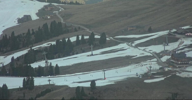 Webcam Pampeago  - Predazzo -  Obereggen - Mountain huts Zischg and Ganischger