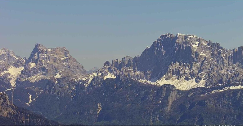 Webcam Passo San Pellegrino-Falcade  - Pelmo e Civetta