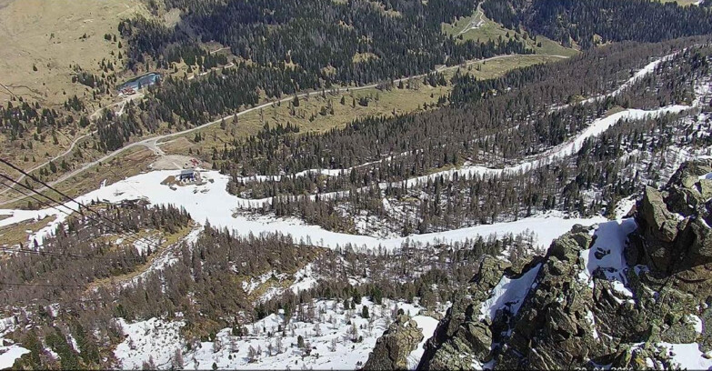 Webcam Passo San Pellegrino-Falcade - Pista Funivia