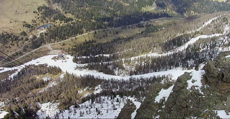 Webcam Passo San Pellegrino-Falcade - Pista Funivia