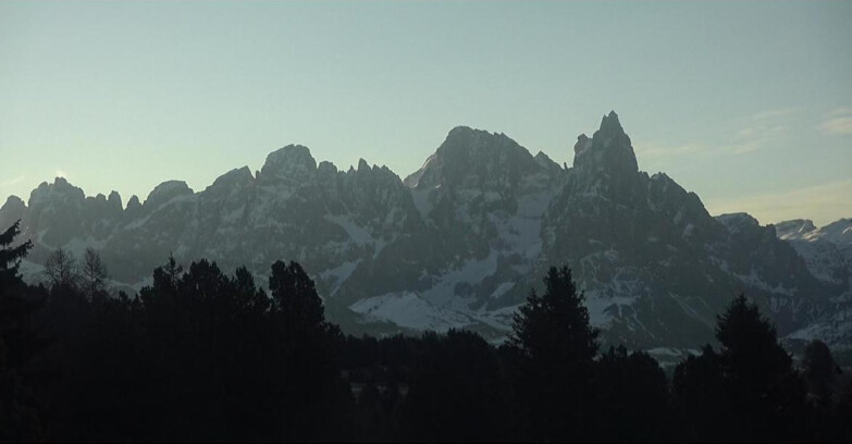Webcam Bellamonte-Alpe Lusia - Pale di San Martino