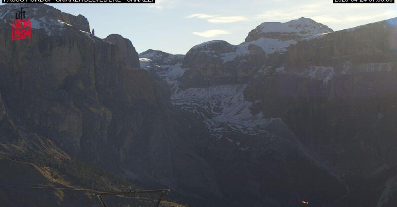 Webcam Campitello-Mazzin-Col Rodella - Canazei - Belvedere - Skiarea Belvedere