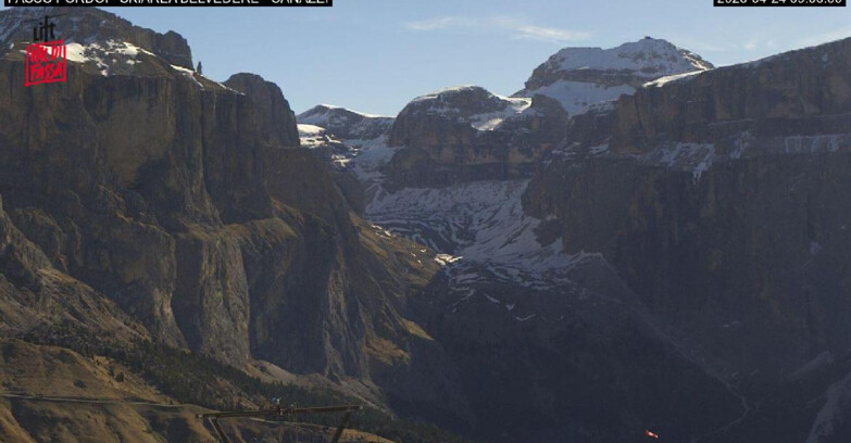 Webcam Campitello-Mazzin-Col Rodella - Canazei - Belvedere - Skiarea Belvedere