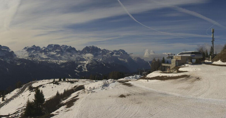 Webcam Skiarea Campiglio Dolomiti di Brenta Val di Sole Val Rendena - Seggiovia Malghette 